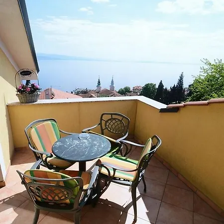 Danijel Apartment *